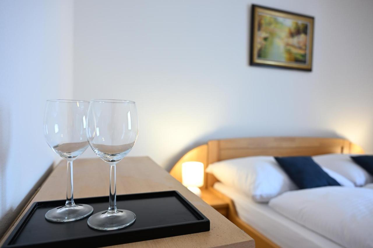 Hotel Euforia Nova Lesna Ngoại thất bức ảnh