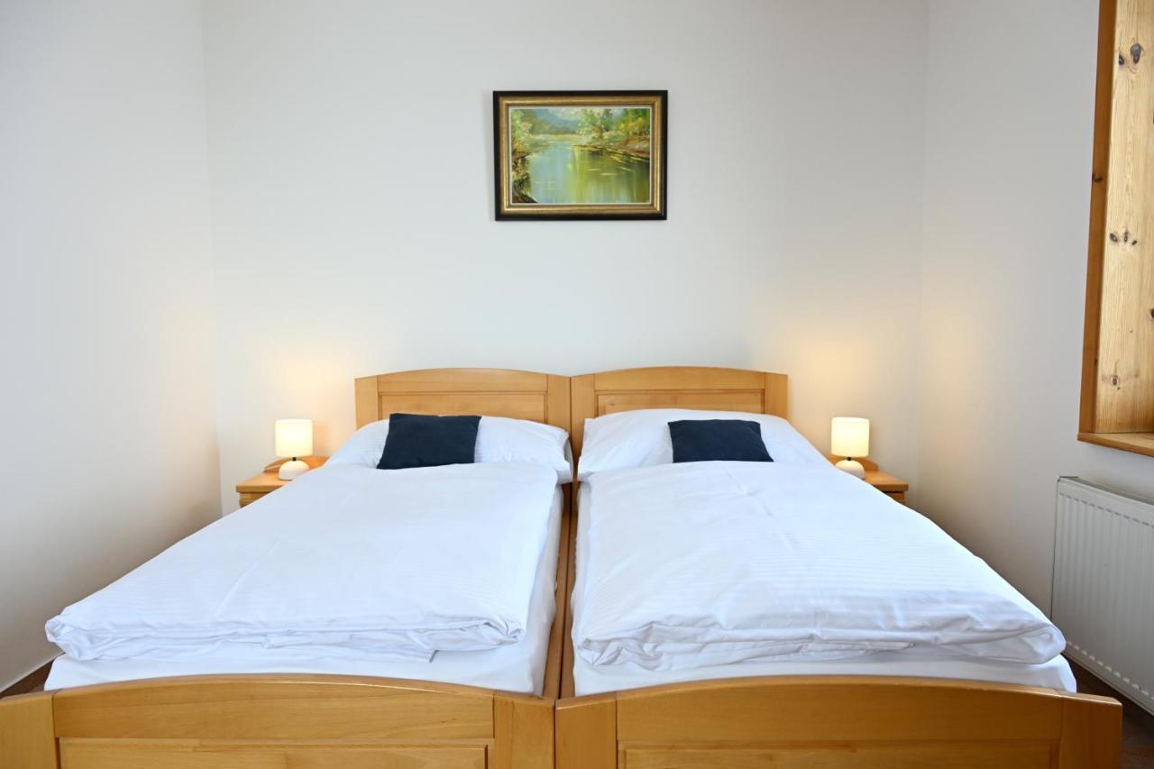 Hotel Euforia Nova Lesna Ngoại thất bức ảnh