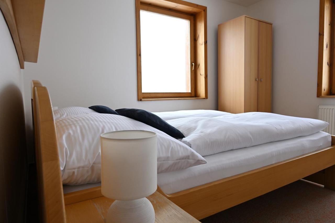 Hotel Euforia Nova Lesna Ngoại thất bức ảnh