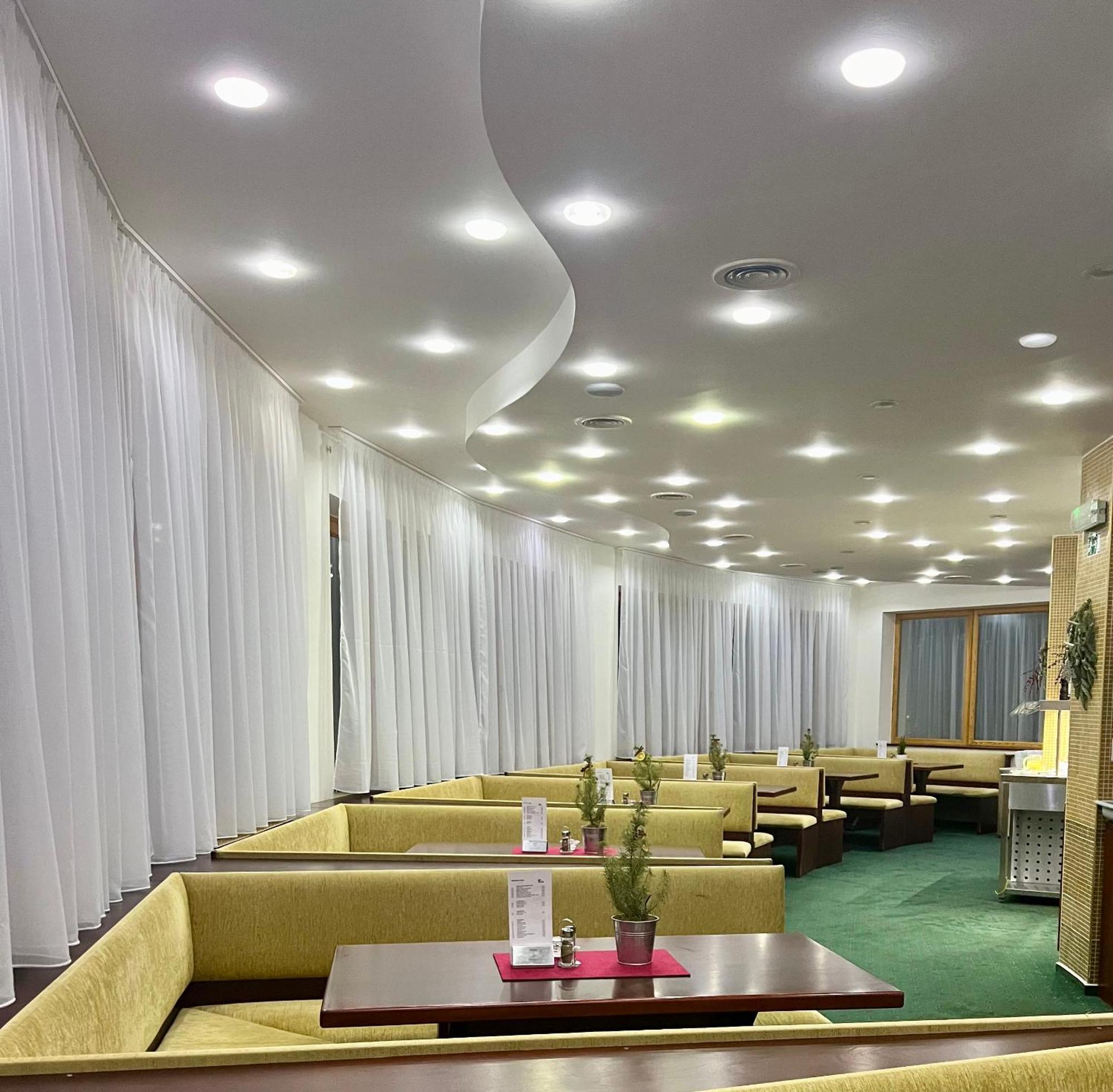 Hotel Euforia Nova Lesna Ngoại thất bức ảnh