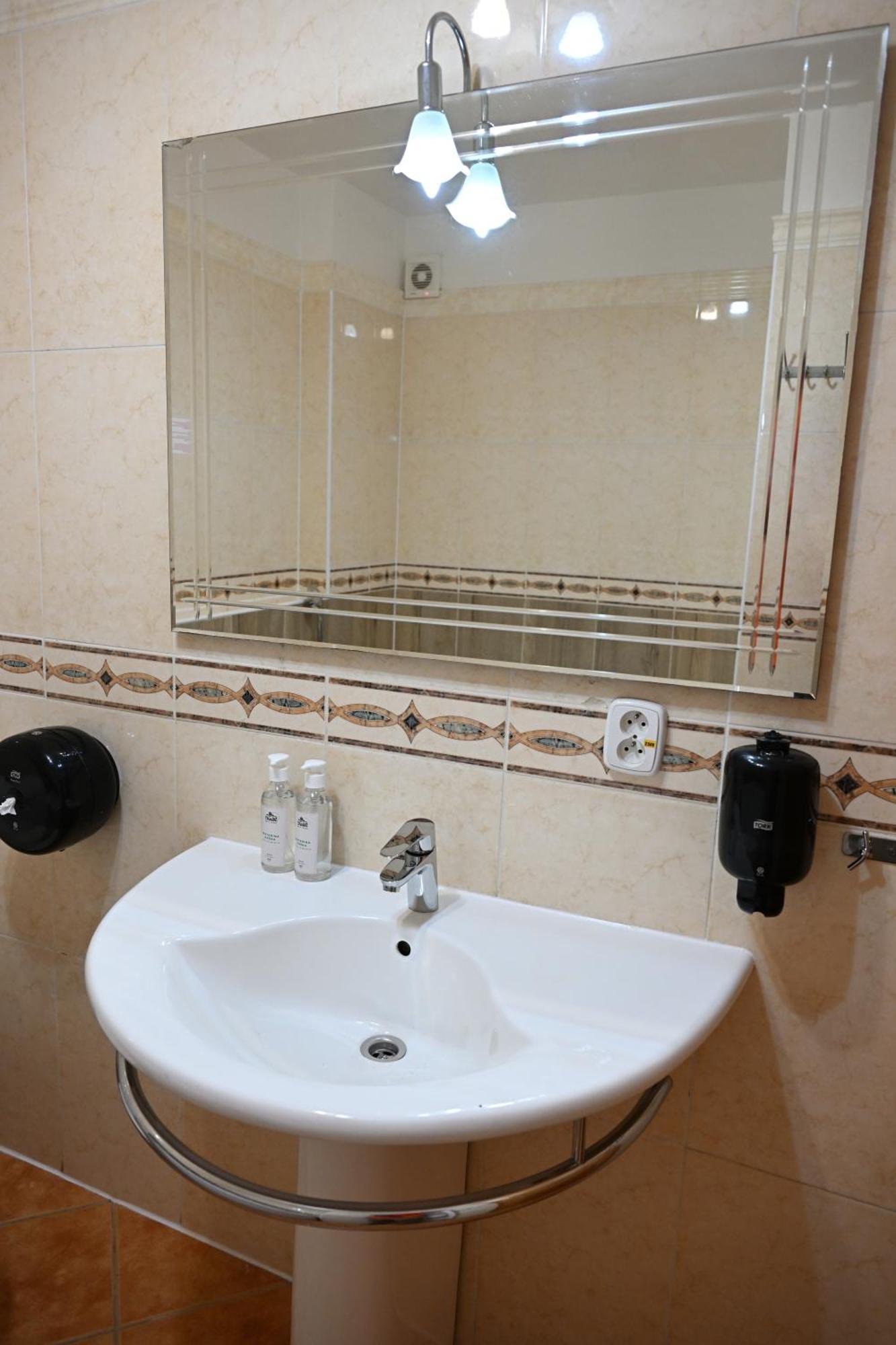 Hotel Euforia Nova Lesna Ngoại thất bức ảnh