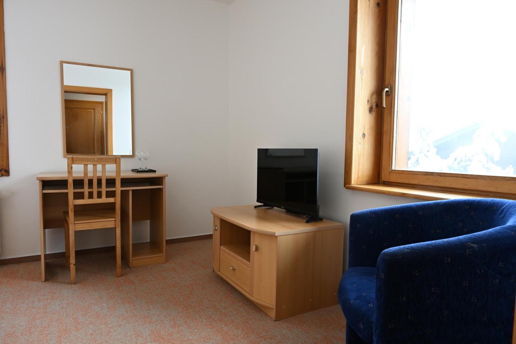 Hotel Euforia Nova Lesna Ngoại thất bức ảnh