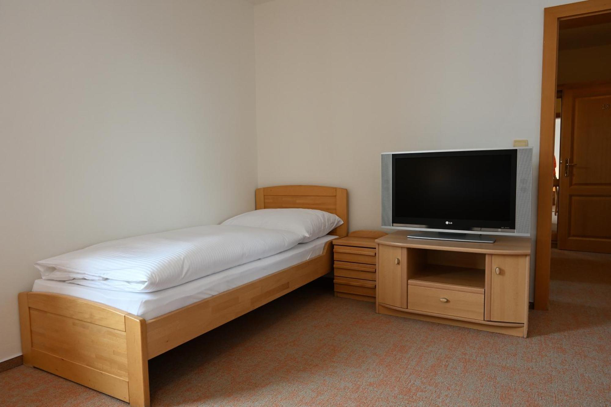 Hotel Euforia Nova Lesna Ngoại thất bức ảnh